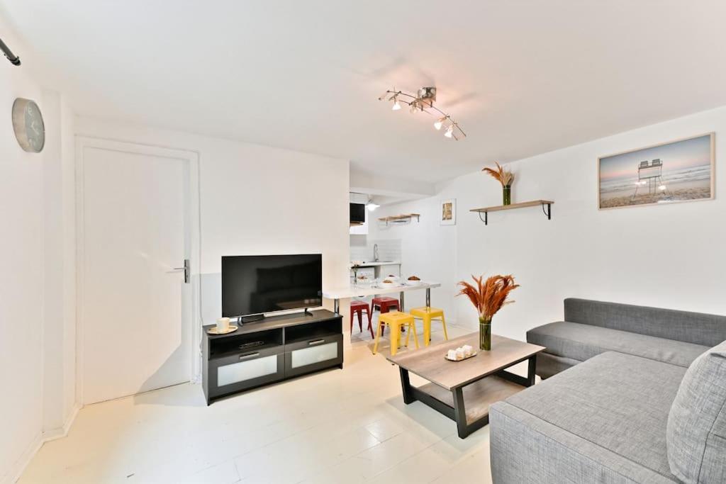 Appartement Proche Canal Saint Martin Paris Exterior photo