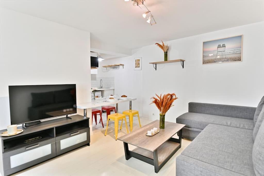 Appartement Proche Canal Saint Martin Paris Exterior photo